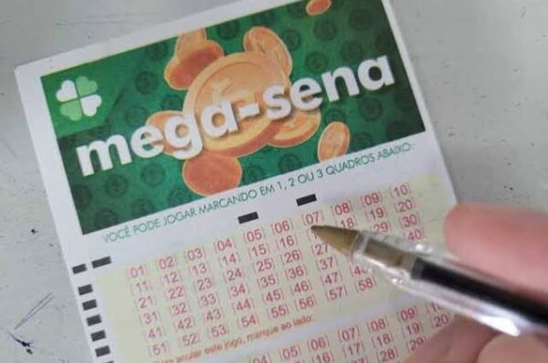 Mega-Sena pode pagar R$ 120 milhões nesta terça-feira