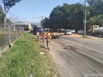 Prefeitura inicia obras de recapeamento em ruas do bairro Macuco