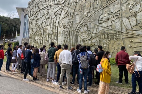 Vinhedo recebeu universitários mexicanos no fim de semana