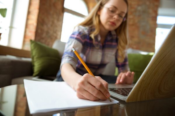 Inscrições para o curso preparatório gratuito dos exames vestibulares e prova do Enem em Louveira vai até 15 de julho