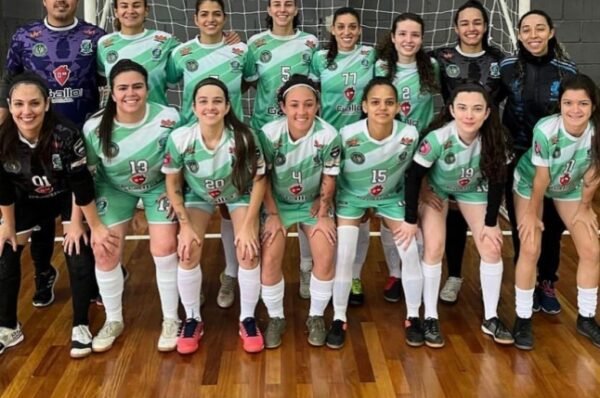 FUTSAL FEMININO DE VALINHOS CHEGA ÀS FINAIS DOS JOGOS REGIONAIS