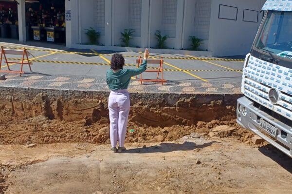 Obras de recomposição asfáltica no Centro tem previsão de término na segunda-feira (21)