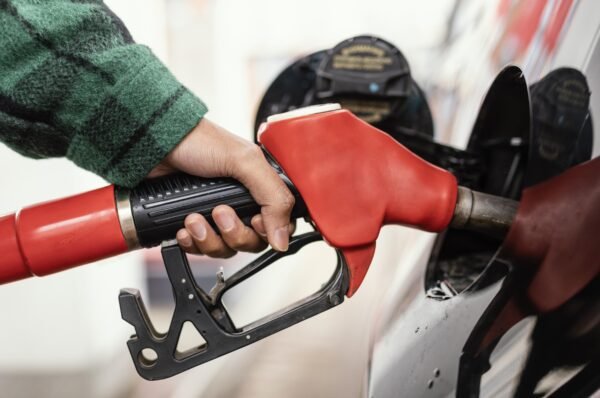 Petrobras anuncia aumento no valor da gasolina