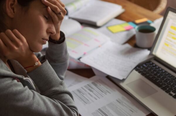 Burnout, Ansiedade e Depressão afetam milhões de brasileiros