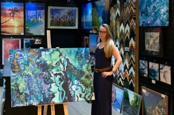 Ana Goulart transforma sua arte com exposição Fênix, na galeria Plexi