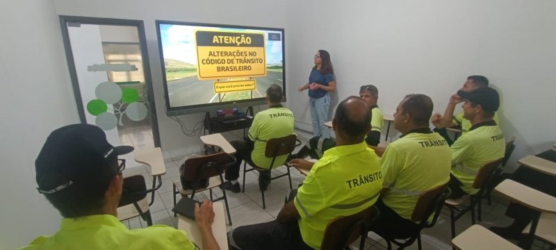 Agentes de trânsito de Valinhos recebem capacitação sobre o novo Manual Brasileiro de Fiscalização