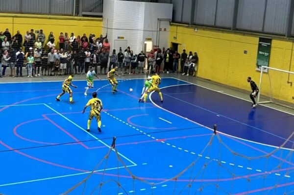 Seleção valinhense está na final da “Taça EPTV de Futsal Campinas”