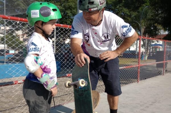 Escola de Skate requer patrocínios para seguir fazendo manobras para o futuro