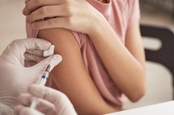 Prefeitura prorroga campanha de vacinação contra gripe até o fim do mês