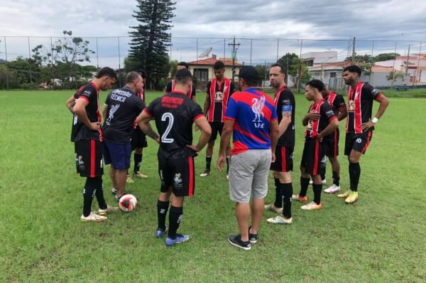 Jogo da Primeira Divisão: Valência FC 3 x 0 Vila Unida