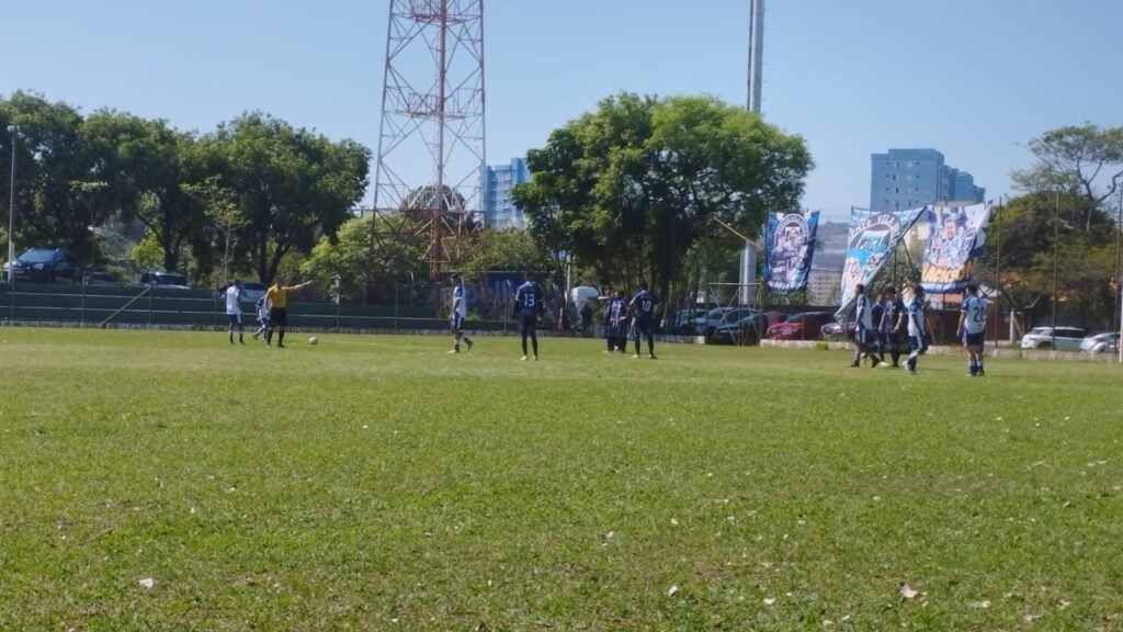 FUTEBOL - Rodada da Segunda Divisão do Amador tem seis jogos neste domingo  (17) em Louveira