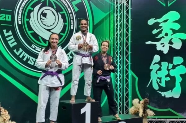 Neuma Pereira conquista duas medalhas de ouro no Campeonato Mundial de Jiu-Jitsu