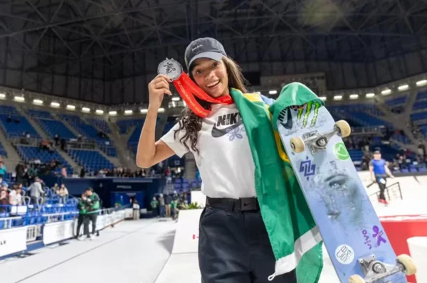 Vice-campeonato de Rayssa Leal encerra brilhante temporada no Mundial de skate street em Tóquio