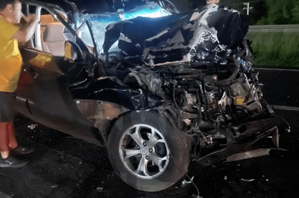 Acidente entre carro e caminhão deixa motorista em estado grave em Valinhos