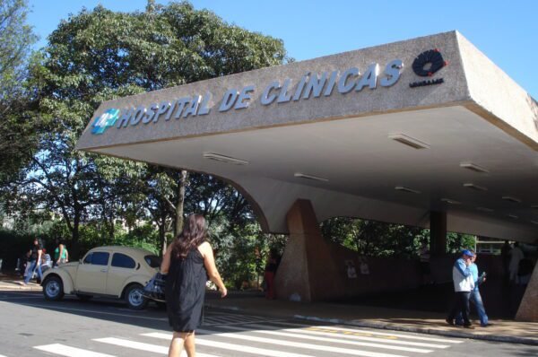 Estudo de Tratamento de Câncer com Pacientes no HC da Unicamp