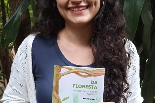 Jornalista valinhense lança livro sobre ayahuasca
