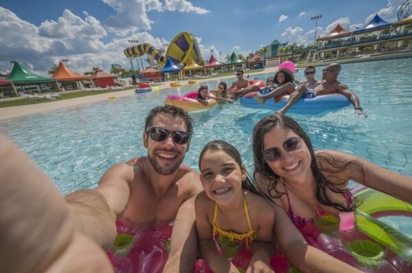 Wet’n Wild celebra o Dia das Mães com solidariedade ao Rio Grande do Sul