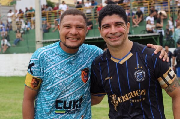 Semifinais da primeira divisão agitaram torcedores no Estádio do Bom Retiro