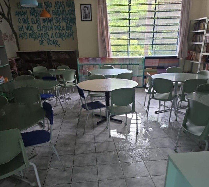 Aulas na EMEB Jorge Bierrenbach de Castro são suspensas hoje após ...