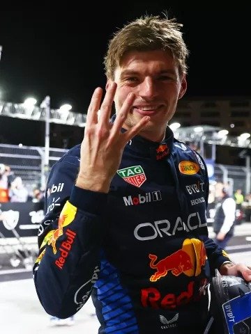 Russell vence e Verstappen conquista o tetra em Las Vegas