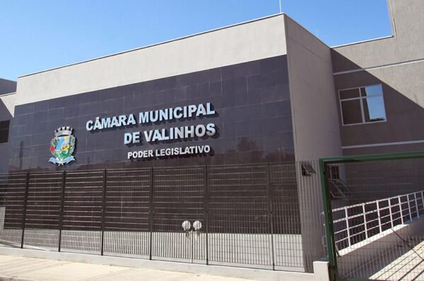 Câmara Municipal de Valinhos empossa vereadores da Comissão de Higiene e Saúde