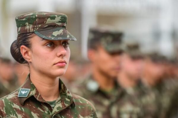 Forças Armadas abrem inscrições para alistamento militar voluntário feminino