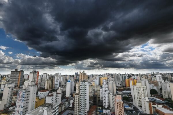 Boletim meteorológico destaca formação de chuvas fortes na região de Campinas
