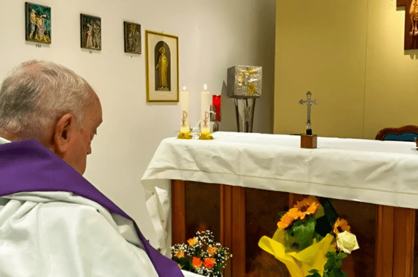 Papa Francisco enfrentou risco de morte durante internação e vive recuperação milagrosa