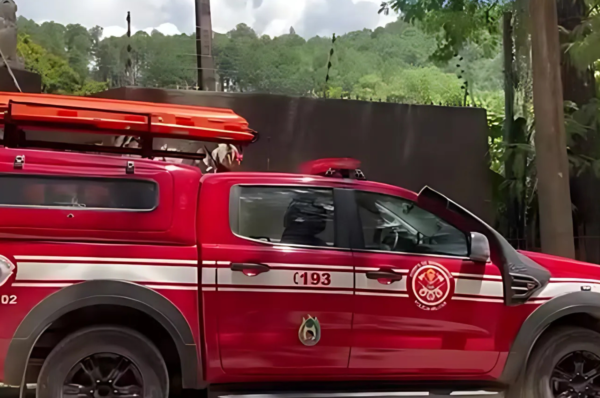 Adolescente segue desaparecido após entrar em cachoeira no distrito de Joaquim Egídio