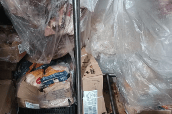 Vigilância Sanitária apreende carne imprópria para consumo em supermercado de Sumaré