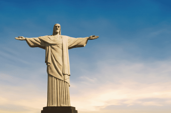 Cristo do Tamanho de um Grão de Areia: Campinas imprime escultura 410 mil vezes menor que a original