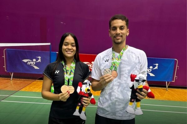 Fabrício Farias e Jaqueline Lima conquistam medalhas no Pan-Americano de Badminton